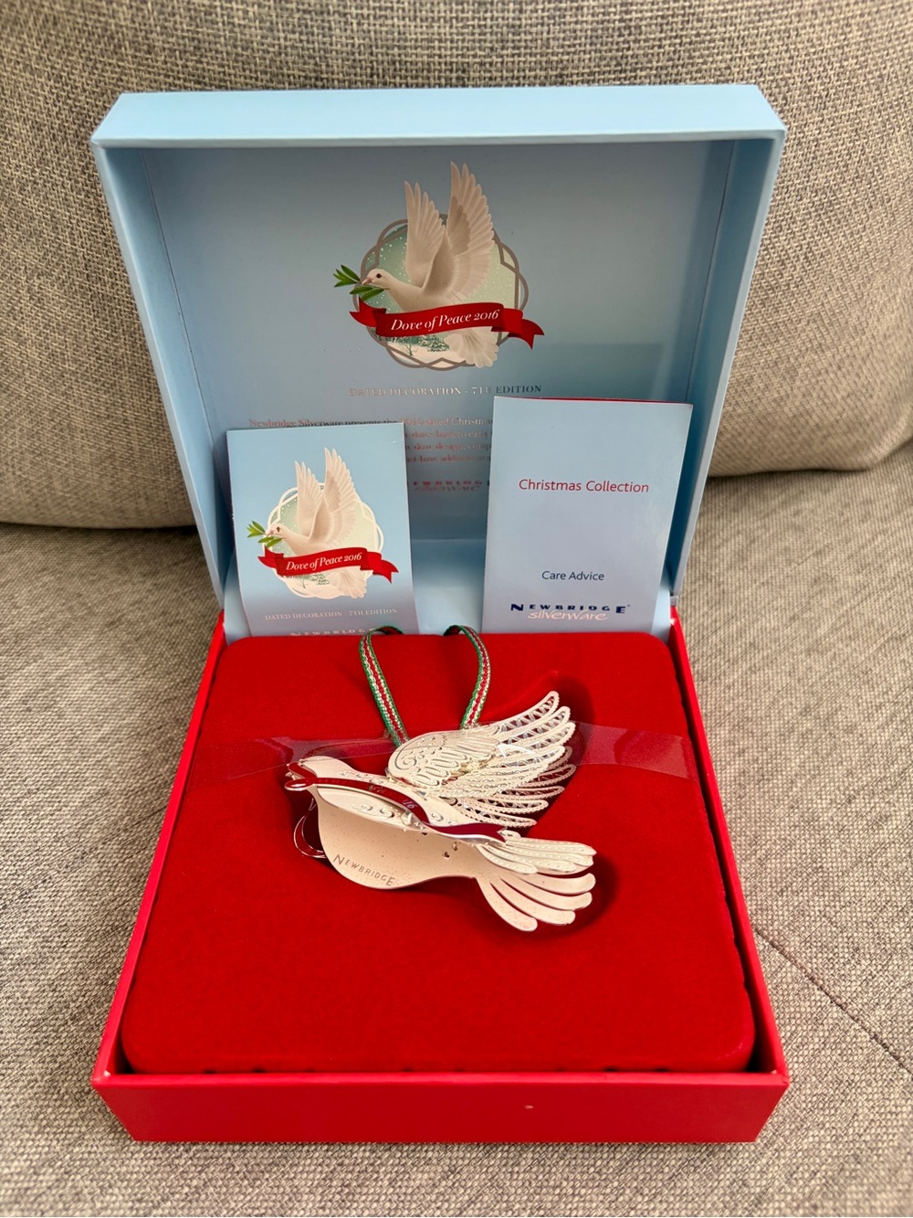 Newbridge Silverware 2016 Dove of Peace Christmas Ornament (brand new)